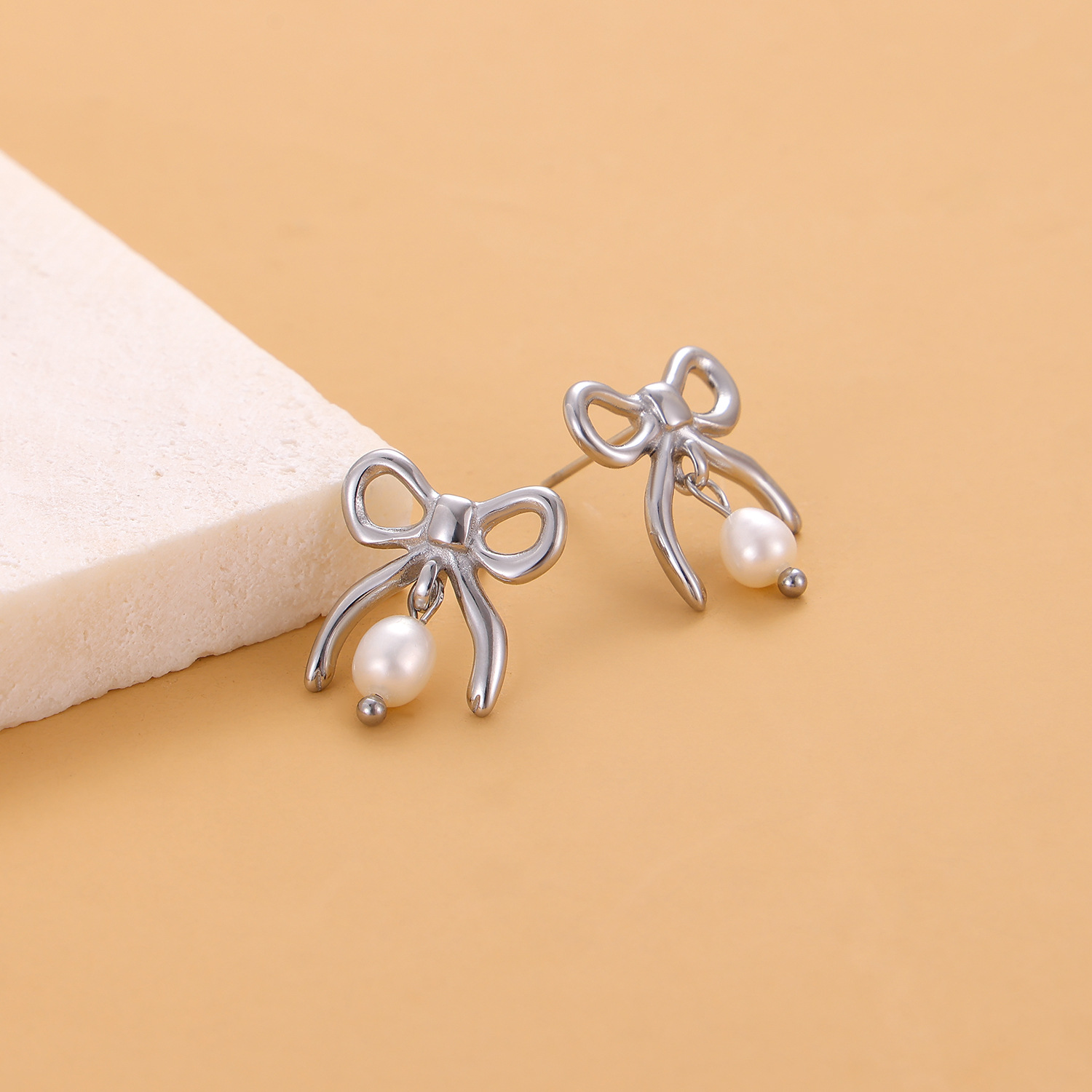 8g Weight 304 Stainless Steel Ear Needle Material Ear Studs Classification 1 Pair Quantity Holiday, Daily Occasion 304 Stainless Steel Material Bow Knot Pattern All Seasons Season Women's Gender Plating Design Elegant, Simple Style Style 1 Pair Elegant Simple Style Bow Knot Plating 304 Stainless Steel Ear Studs 13