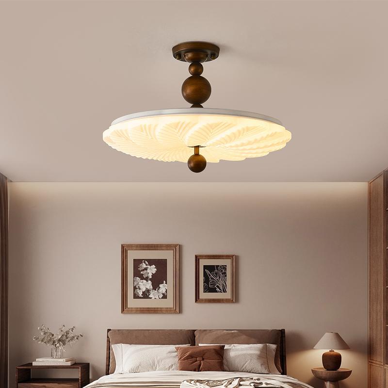 lámpara de techo del dormitorio crema medieval estudio lámpara de dormitorio principal retrógrada francesa de espectro completo armario lámpara de protección de ojos creativa