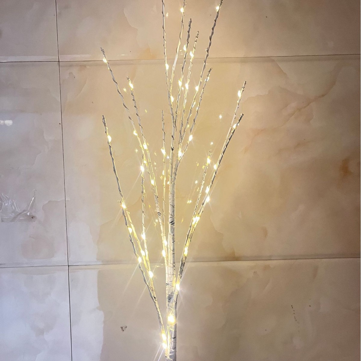 LED-Lichterkette aus Birkenzweigen mit Kupferdraht – Beleuchteter Baum – Kreative Weihnachtsdekoration_voghion.com