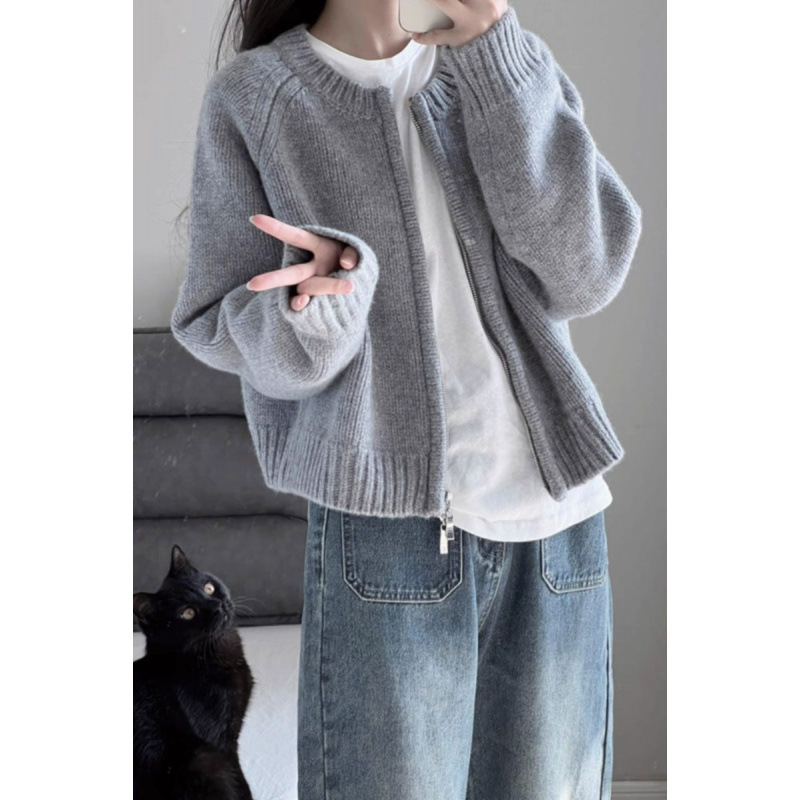 灰色短款毛衣外套女装秋冬2025新款宽松加厚拉链开衫长袖针织上衣