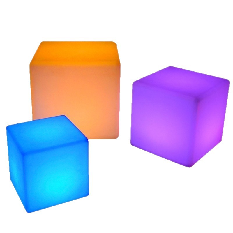 Explosión LED iluminante cubo cuadrado taburete bar mesa luz de atmósfera RGB rotomolding inteligente iluminante lámpara decorativa