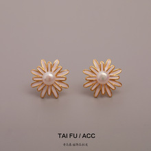 �W��С��925�y��r�յ�ˮ������Ԭm�������r���L����С���¶��