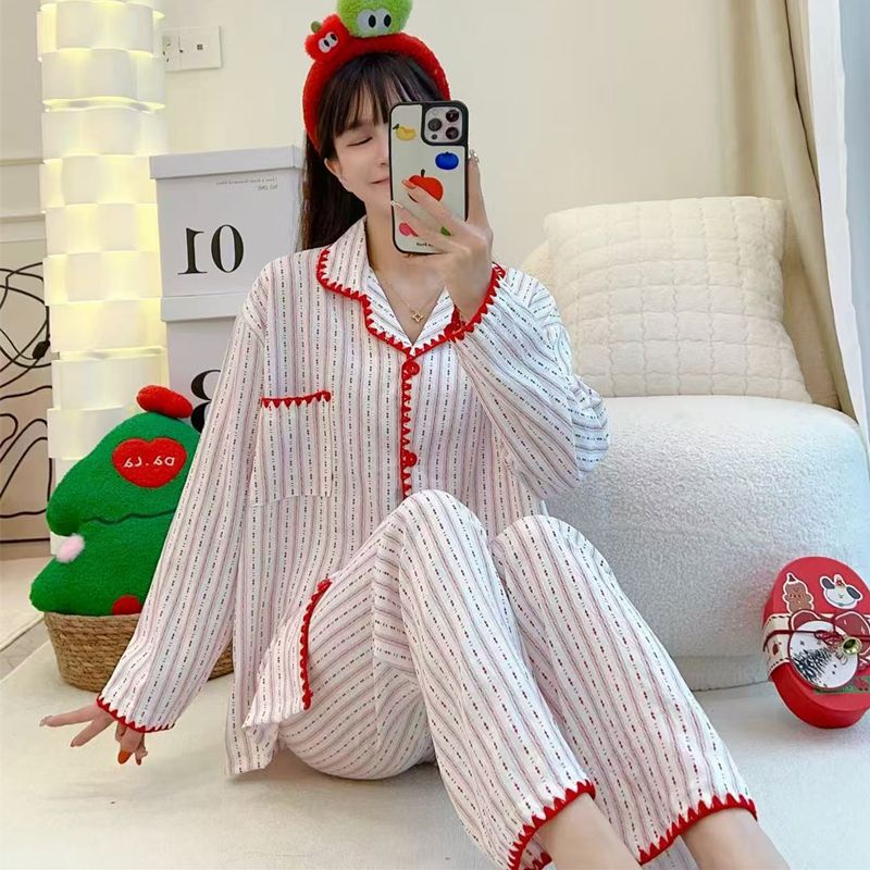 Al por mayor transfronterizo 2026 nueva primavera media luna de nubes de algodón conjunto de camiseta de manga larga de mujeres pijamas de dibujos animados ropa para el hogar