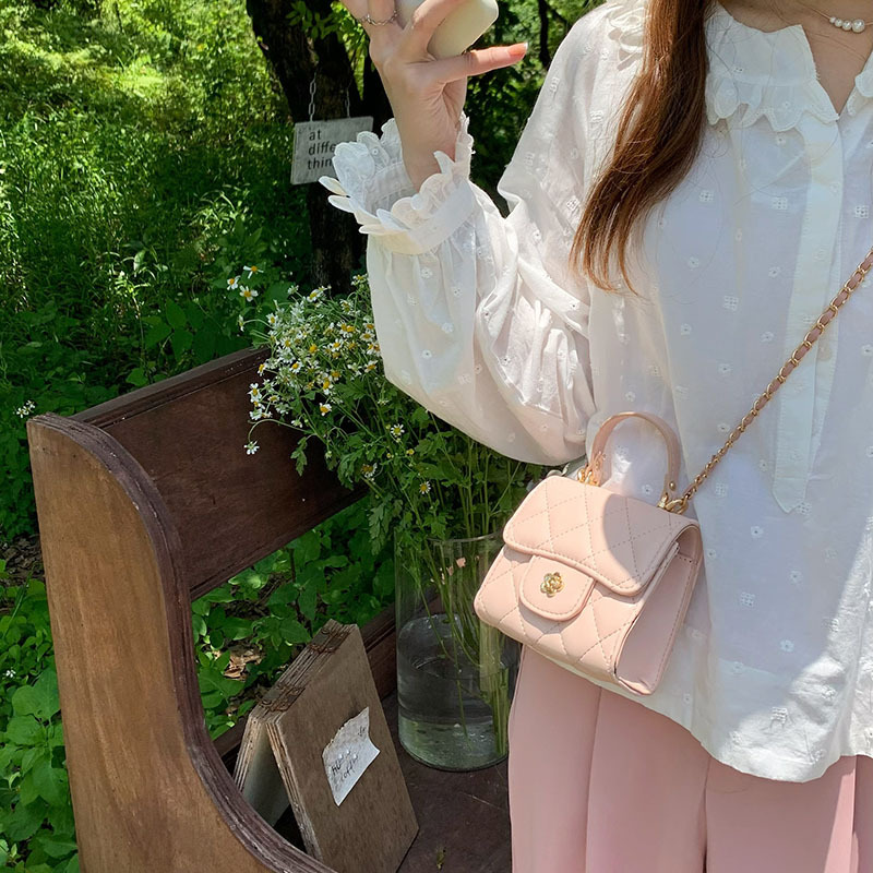 Frau Mini Pu-Leder Einfarbig Basic Quadrat Magnetschnalle Handtasche display picture 1