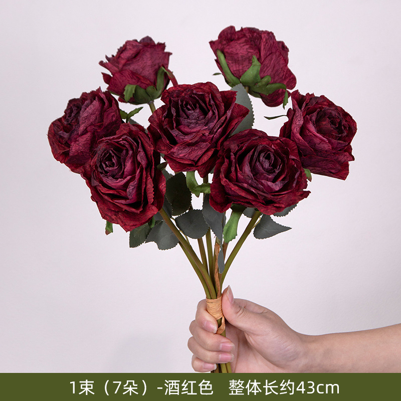 Rosas de seda de imitación de flores de lichia rosa mano ramo de flores decoración interior europea flores falsas