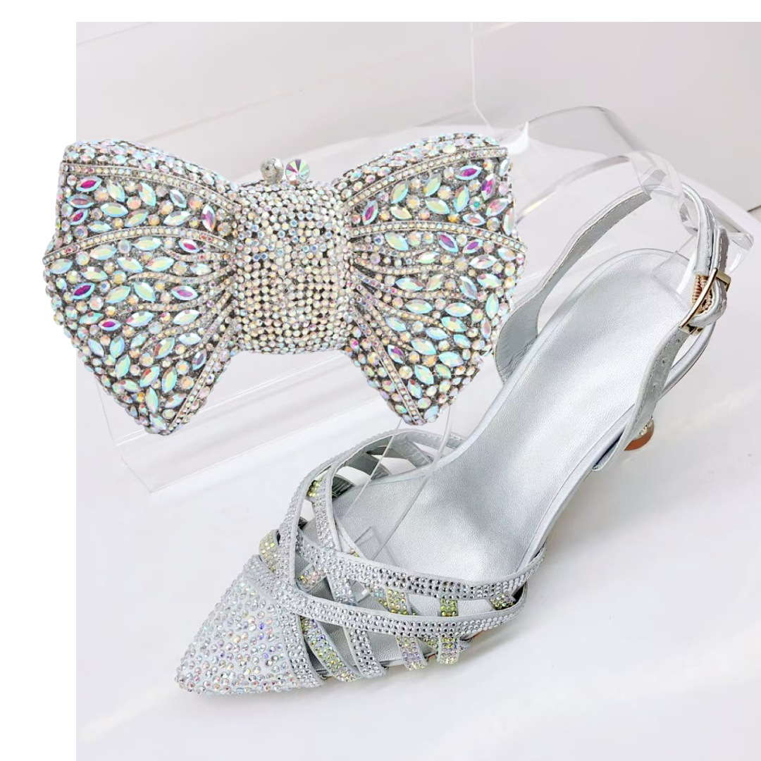 Selección estricta de zapatos de diseño italiano, nuevas sandalias de tacón alto, banquete de boda, zapatos de mujer de diamante de punta