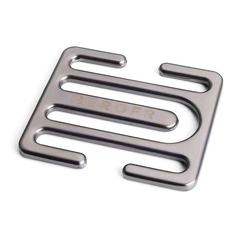 COCHE de ajuste del cinturón de seguridad para niños bebé anti-apriete tapón del cuello regulador de enchufe de metal con bayoneta