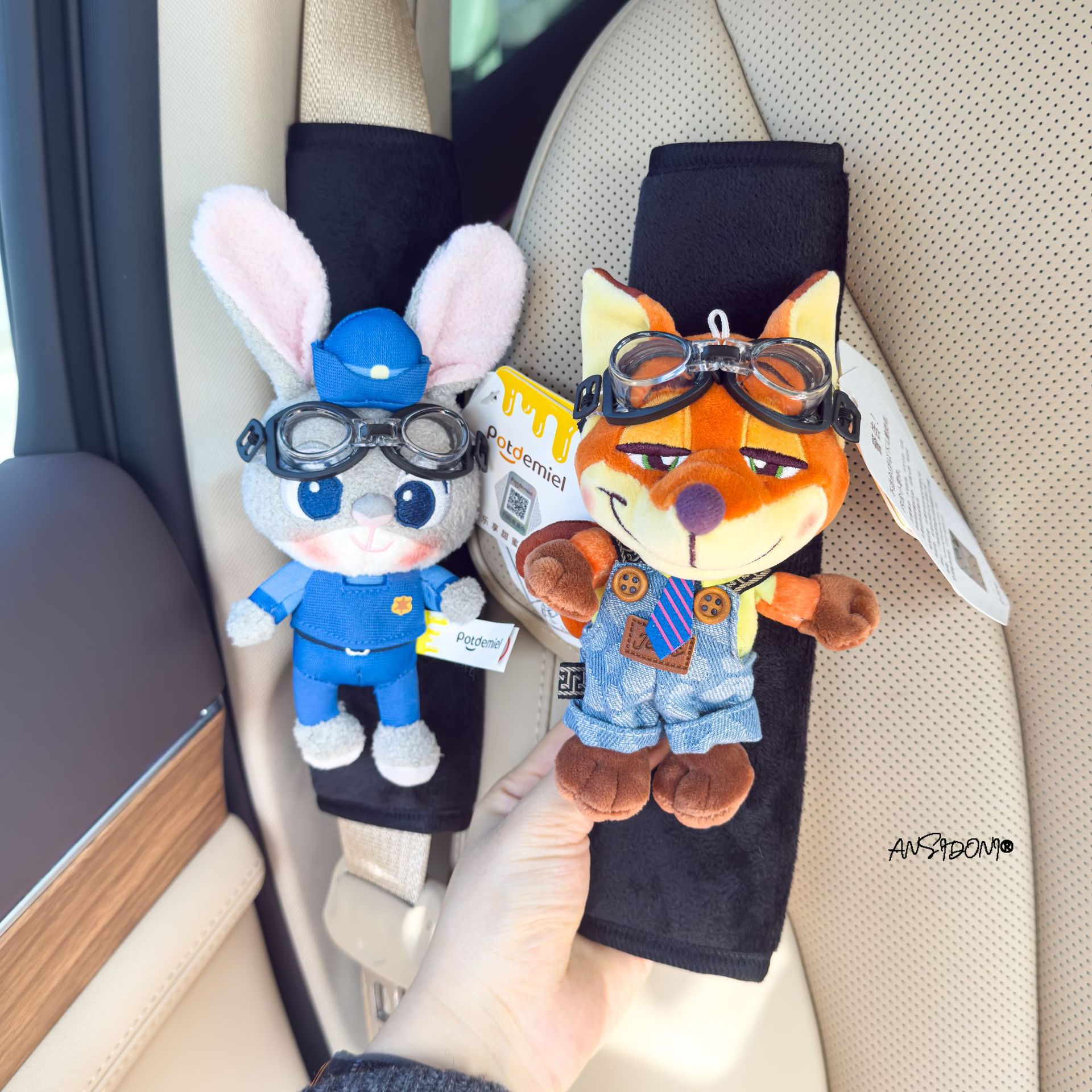 Authentic Zootopia Nick and Judy Doll Car Seatbelt Shoulder Pads Doll Couple Car Interior Accessories