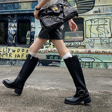 复古英伦风长靴女金属扣棕色圆头辣妹机车靴不过膝粗跟款筒骑士靴