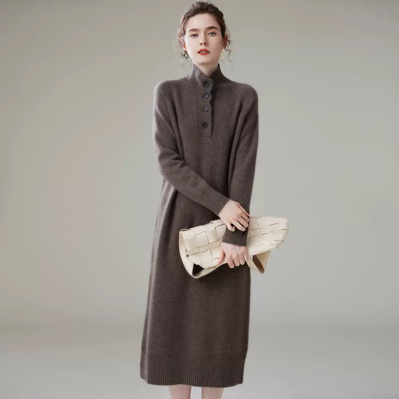 2023秋冬加厚半高系扣女士纯色过膝长裙宽松休闲山羊绒针织连衣裙
