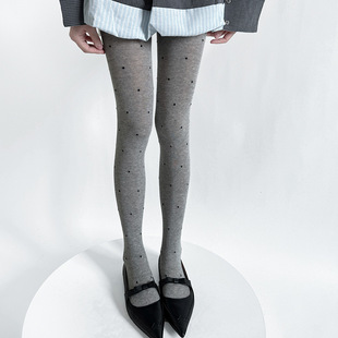 ������ɫ����mŮ�⴩�ﶬ�ߏ��@�ݲ��c΢���ӽq�Ӻ�ů�B�_�mŮ