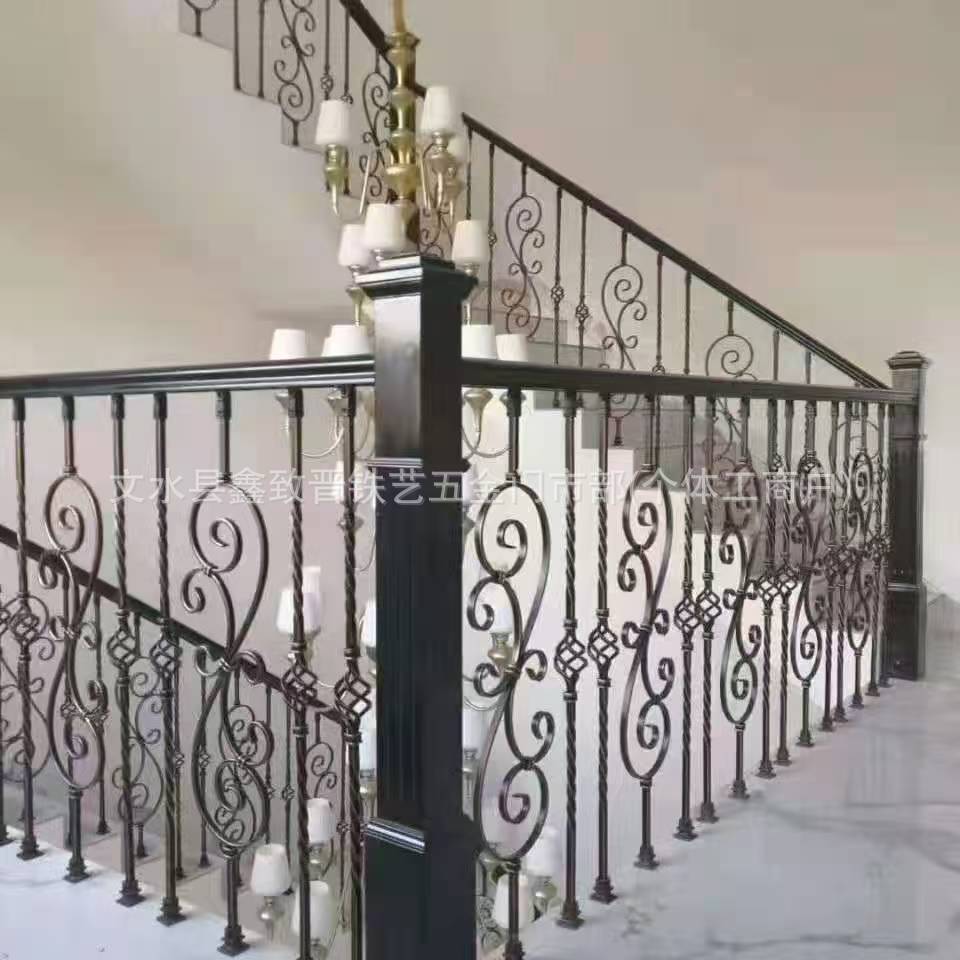 Accesorio Floral de Hierro Forjado para Escalera Modelo 633, Tipo S Soldable y Sólido, para Escalera