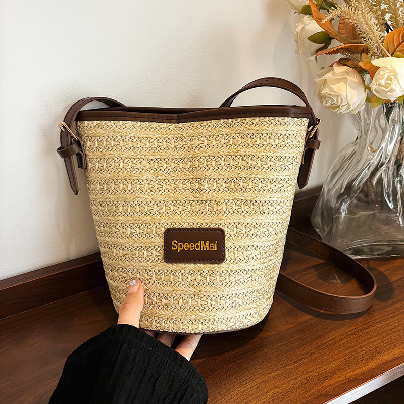Retro one-shoulder bag