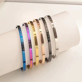 戒指;项链;宠物挂牌