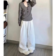早秋韩系穿搭薄款灰色v领针织衫牛仔裤女2025新款高ji感上衣套装