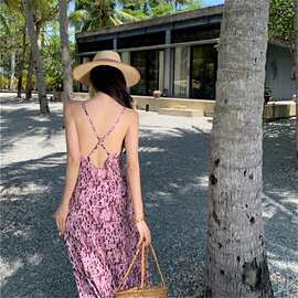 法式粉色豹纹吊带连衣裙女夏季2023年新款法式高腰长裙