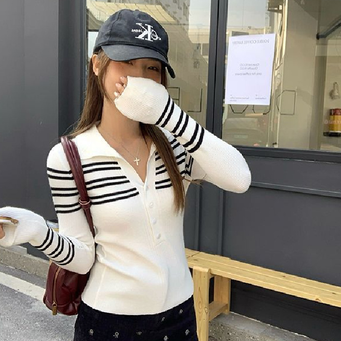 2025 New Autumn and Winter Contrast Stripesd Polo Collar High-End Long-Sleeved Knitwear Women's Slimming Look Bottoming Top 2025 New Autumn and Winter Contrast Stripesd Polo Collar High-End Long-Sleeved Knitwear Women's Slimming Look Bottoming Top