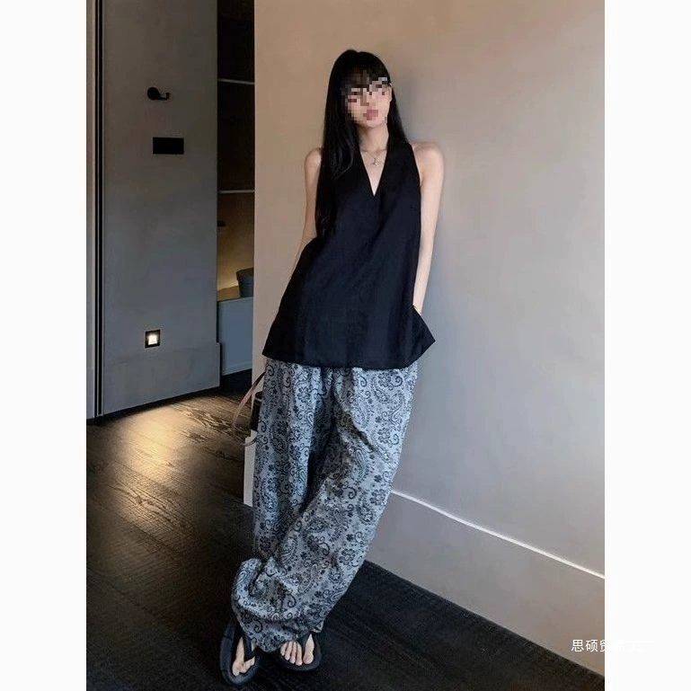 Модный комплект 2025: топ без рукавов, летний топ, полосатые широкие брюки, двухсоставной набор