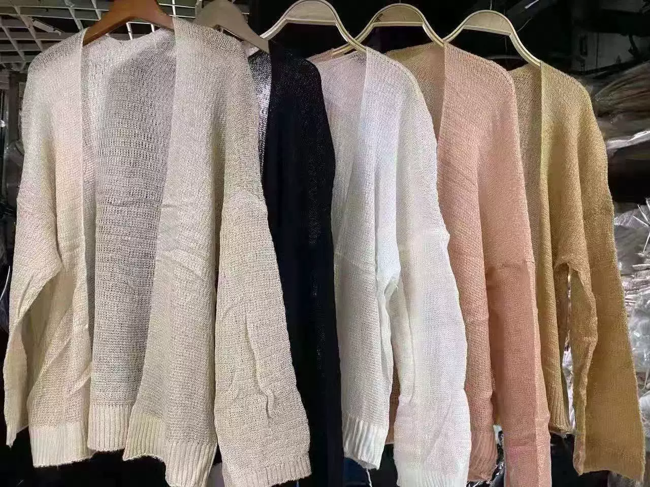 Летний кардиган с V‑образным вырезом, свободный крой, лёгкая вязка, one size, несколько цветов