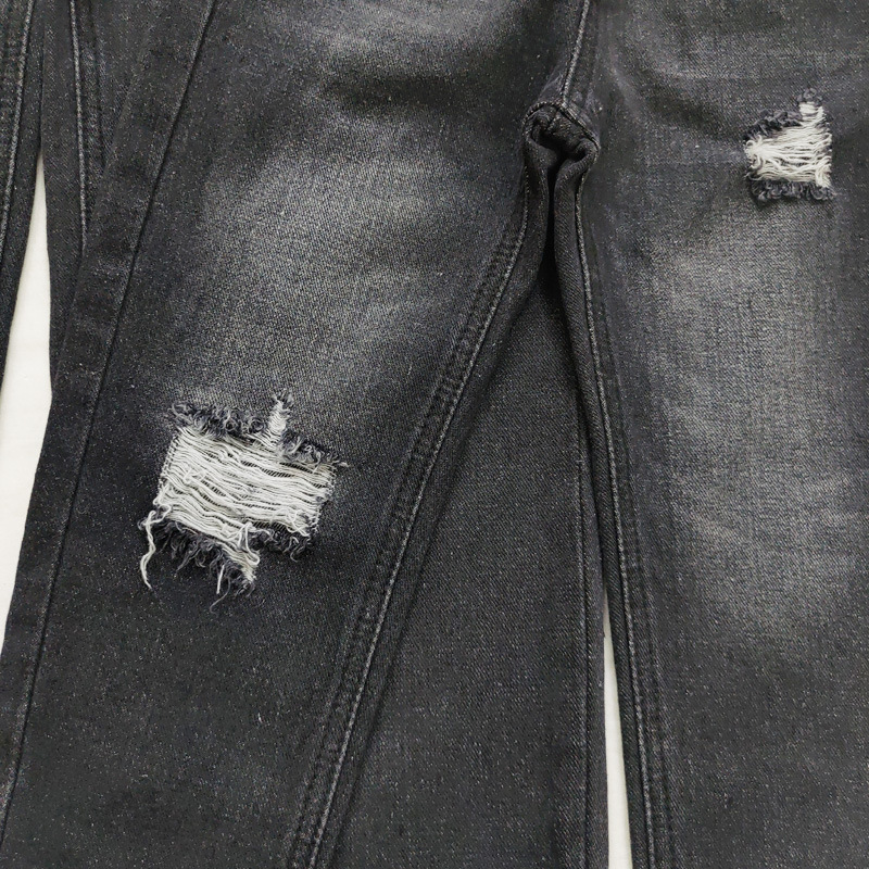 22115 black skinny pants d.jpg