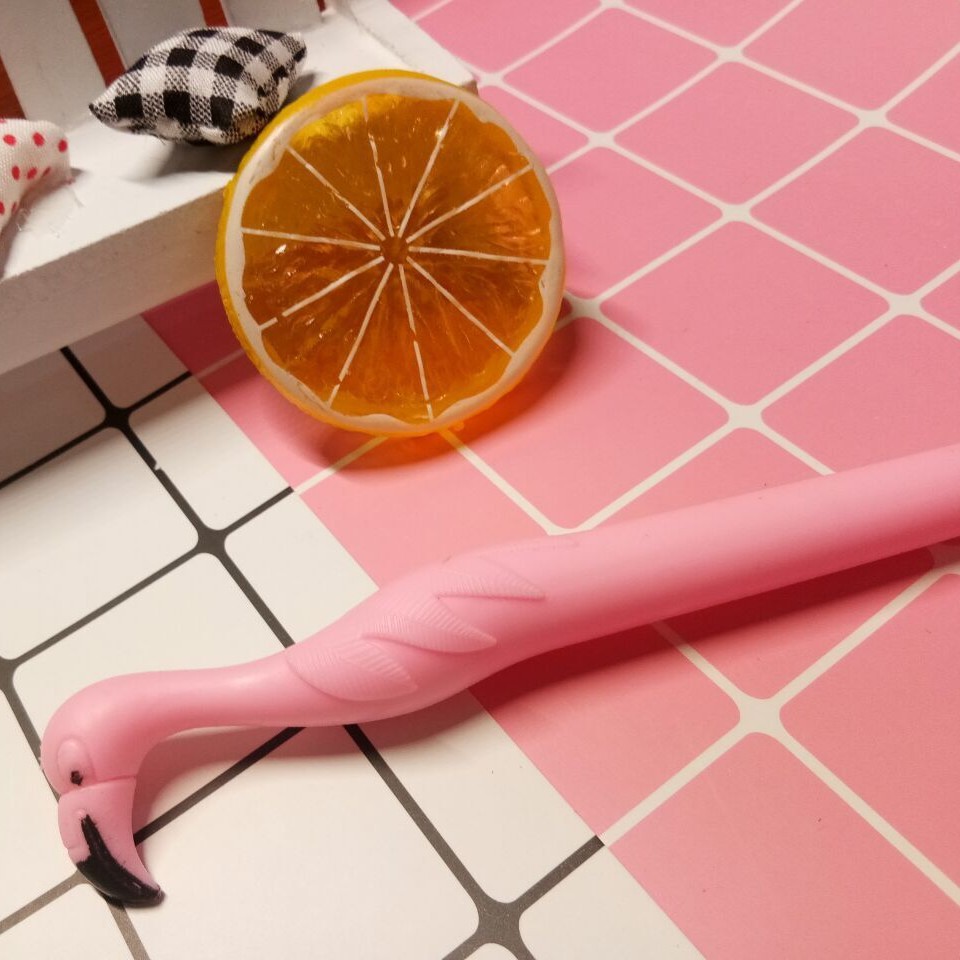 En línea rojo creativo Flamingo modelado pluma negro 0,5mm lindo dibujos animados gel pluma estudiante Oficina suministros al por mayor