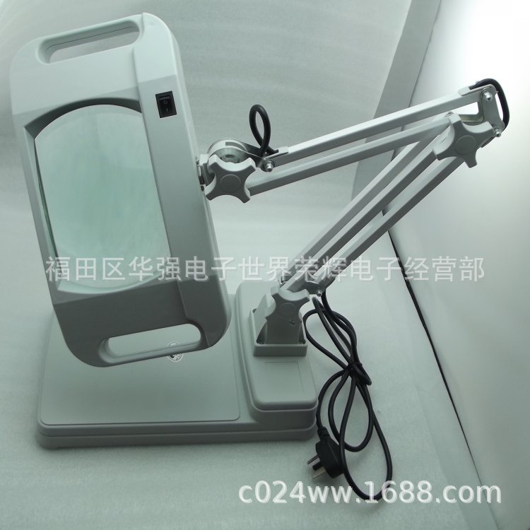 张飞牌 方形伸展台式折叠 长方形放大镜 10倍放大镜带灯 LT86I