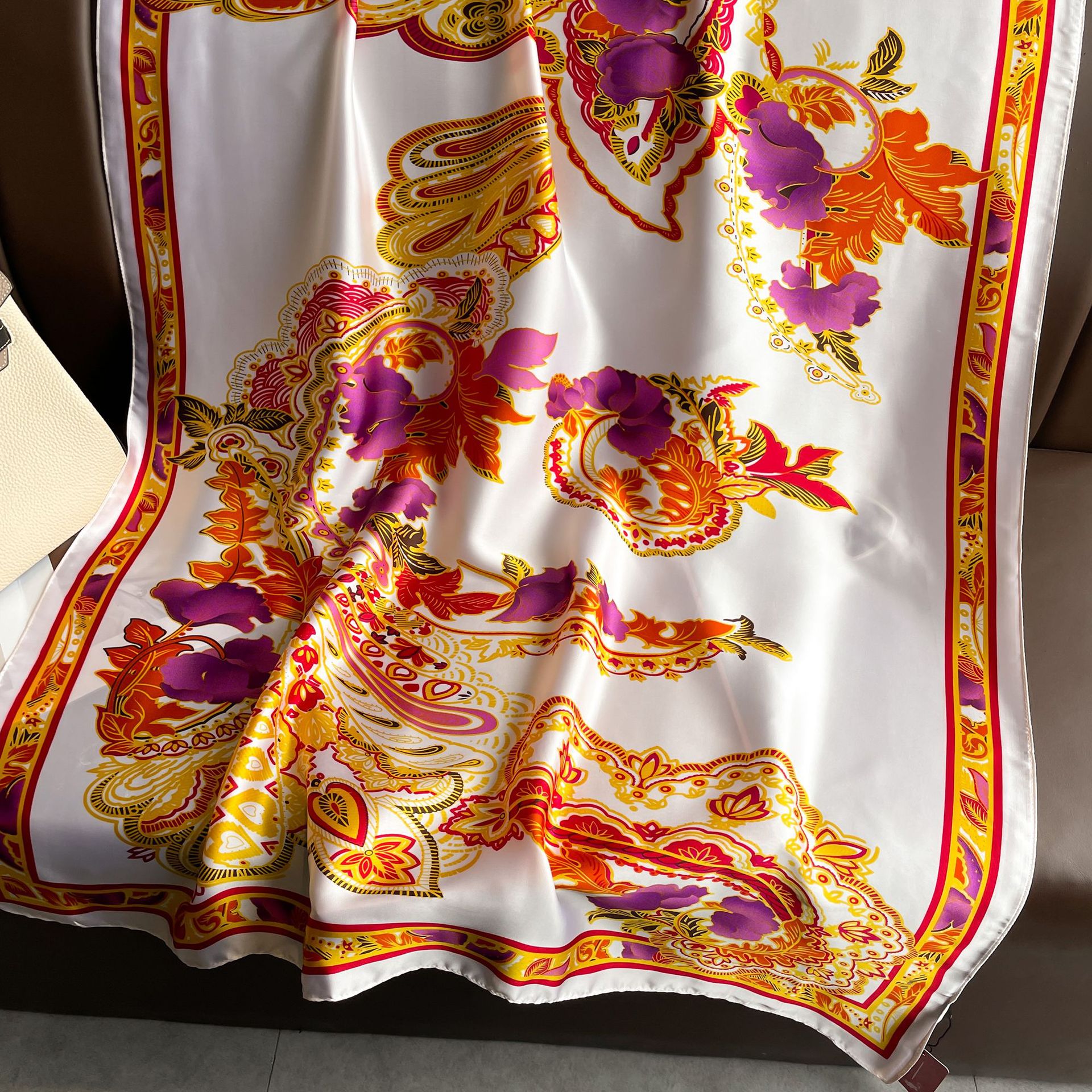 Foulard in seta da donna stile cinese scialle in raso primavera_voghion.com