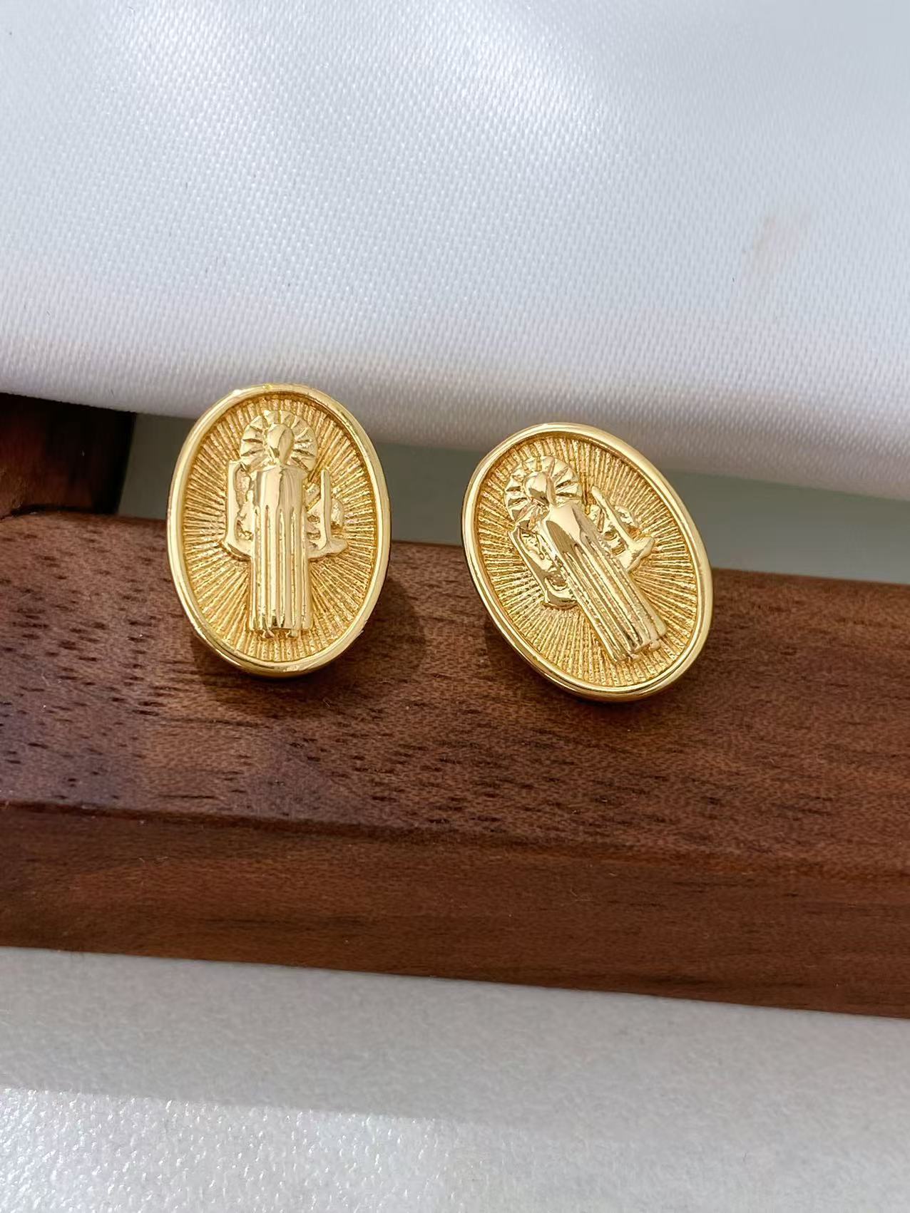Polished Finish 1 Pair Retro Classic Style Virgin Mary Our Lady Of Guadalupe Copper Ear Studs