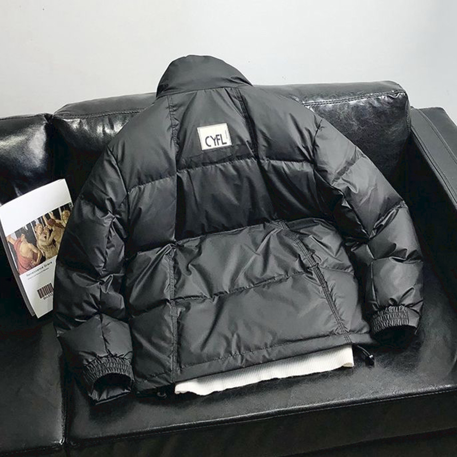 Vêtements pour hommes Veste courte pour hommes Veste épaisse en cuir PU sans lavage Veste chaude et résistante au froid Veste à col montant Veste d'hiver pour hommes Vente chaude_voghion.com