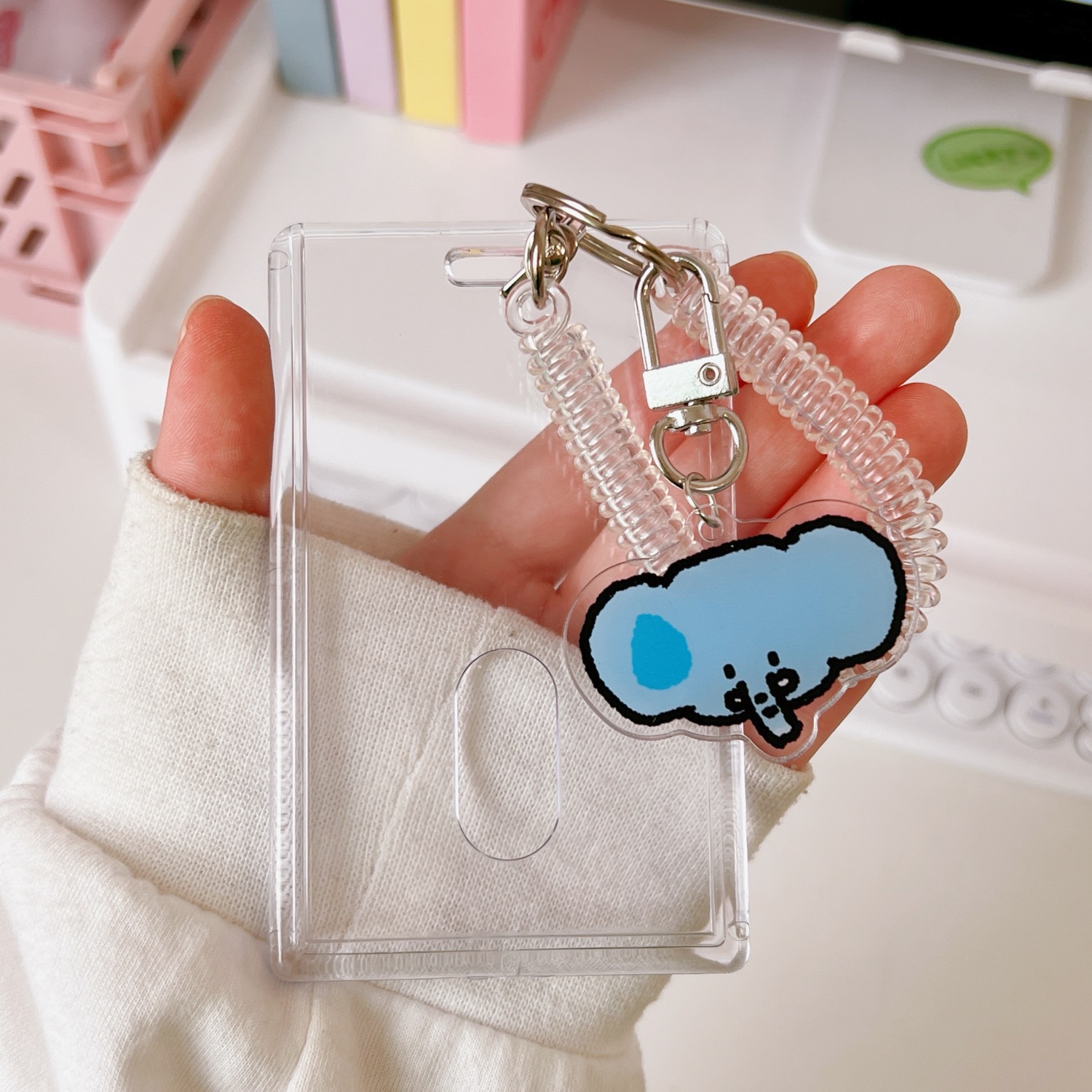 Solid Color Plastic Card Holders display picture 2