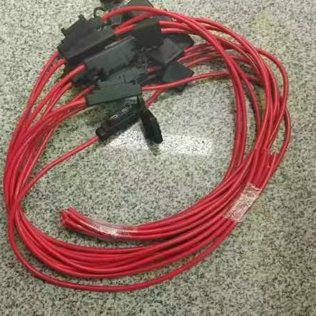 工厂现货大8号黑头红线60CM+60CM汽车保险丝防水座防水盒