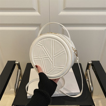 时尚简约手提包2025夏季新款时尚简约斜挎包休闲潮流单肩小圆包女