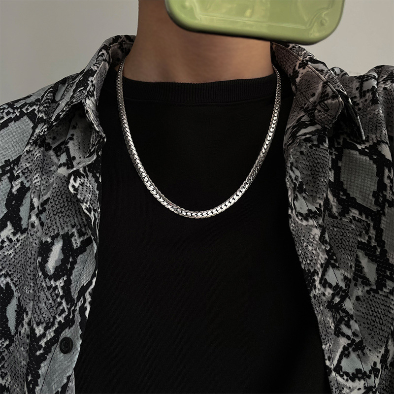 Fashion U Shape Titanium Steel Polishing Necklace 1 Piece