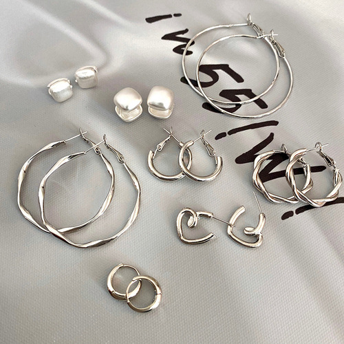 925 Silver Needle Port Vintage Retro Metal Earrings for Women - High-End Geometric Simple Hoop Earrings - Versatile and Bold Commuter Earrings