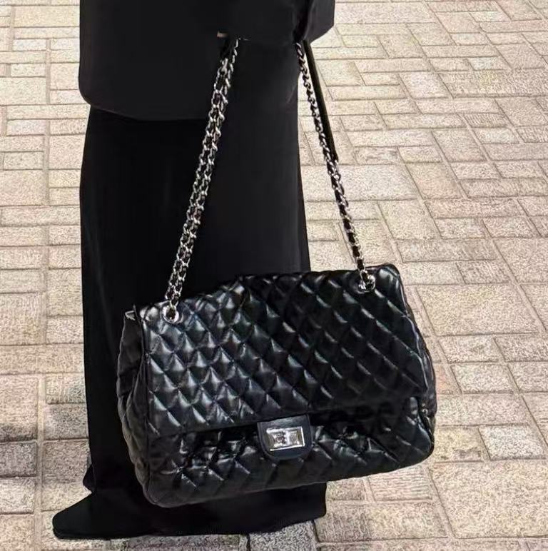 Niche Designer Underarm Bag 2025 New Chain Crossbody Bag Women's Large Capacity Versatile Commuter Shoulder Bag Trendy