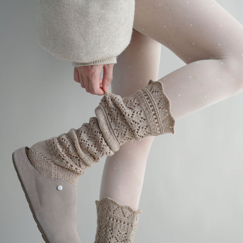 Autumn Warm Knitted Retro Cotton Heavy-Duty Long Tube Socks with Embossed Hollow Design for Women, Fall/Winter Style Autumn Warm Knitted Retro Cotton Heavy-Duty Long Tube Socks with Embossed Hollow Design for Women, Fall/Winter Style