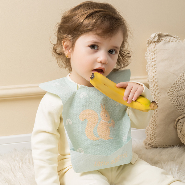 Children's waterproof eating bib for supplementary food