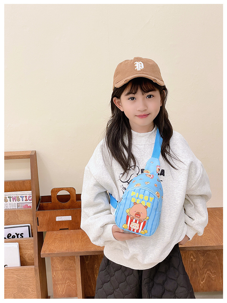 A new printed children's bag featuring cute and stylish Japanese cartoon boys' and girls' chest bags and Capibara baby coin purse undefined