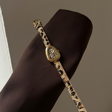 IEKE�й��L���^�ֱ�Ů��yƤ���r�Ђ���С���p�ݾ���ʯӢ�����l