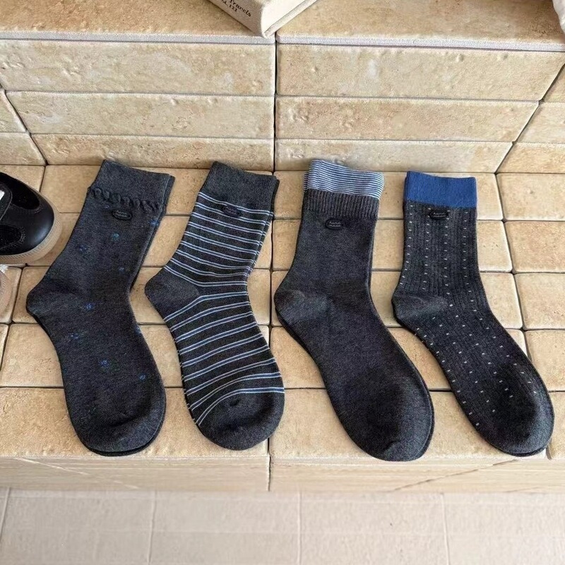 Gray-blue tone~New autumn college-style striped mid-calf socks for women, blue and gray color-blocking, seamless, Korean-style versatile socks Gray-blue tone~New autumn college-style striped mid-calf socks for women, blue and gray color-blocking, seamless, Korean-style versatile socks