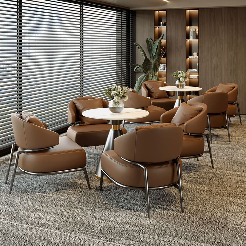 [내마모성, 긁힘 방지, 청소가 용이한 친환경 기술 가죽] + 고탄력 충전 스폰지