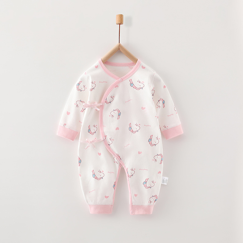 전체에 무지개 말이 프린트된 원피스(나사형 점프수트)