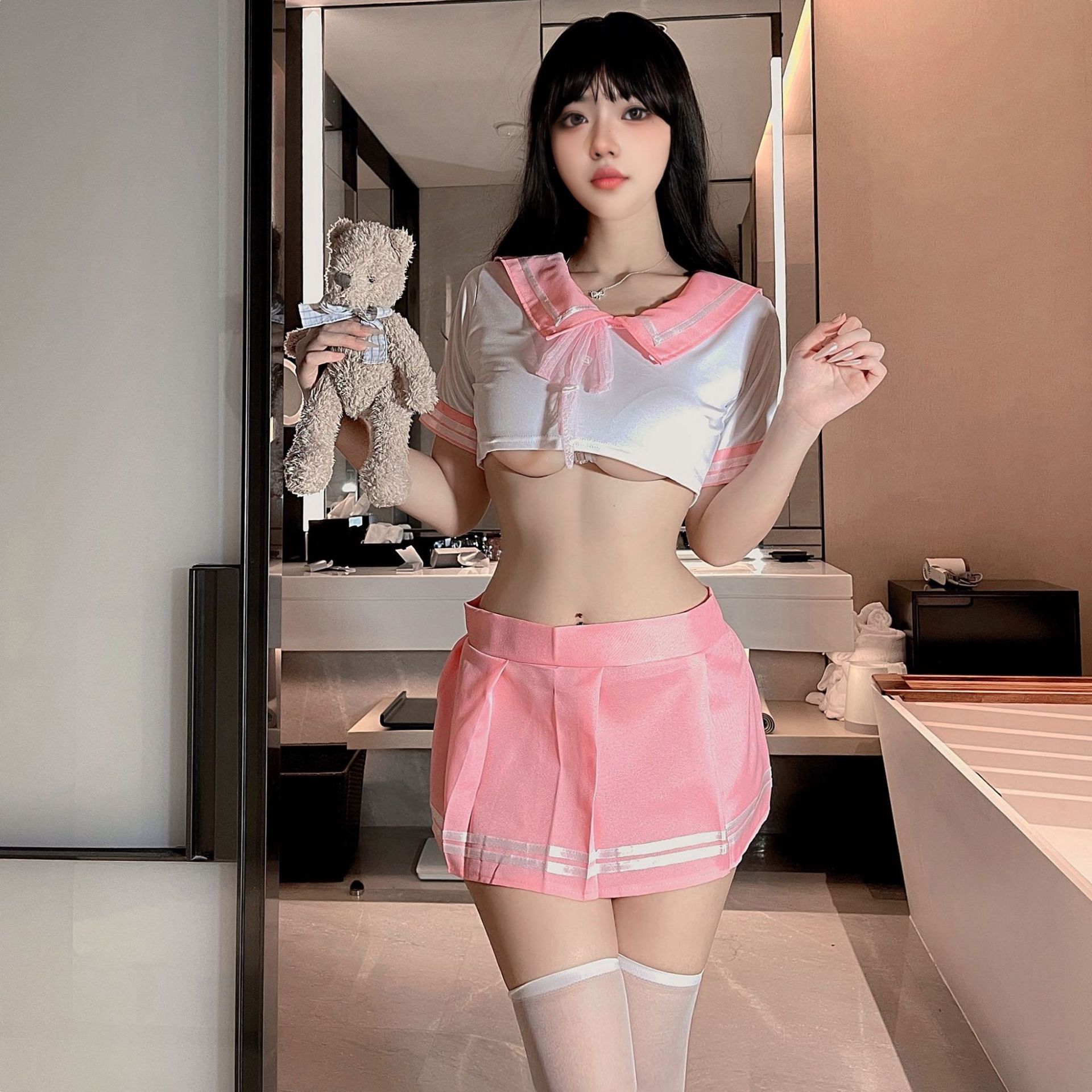 핑크 슈트 [양말 제외]