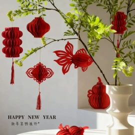 对联/春联;红包/利是封;节庆用品