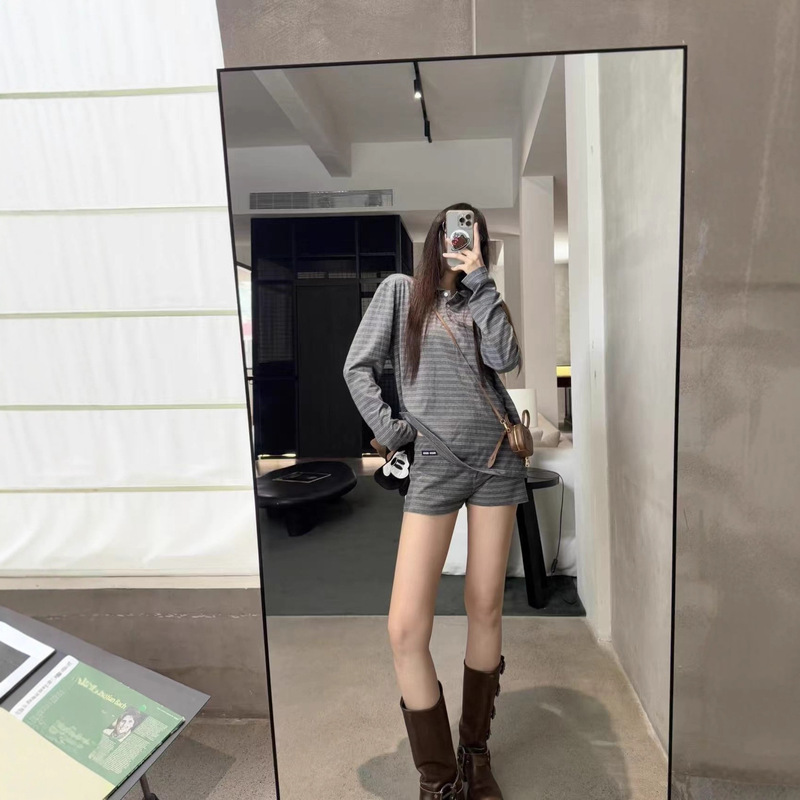 High-Quality Mu New Striped Small Logo Lapel Long-Sleeve T-Shirt Loose Fit Unisex T-Shirt in Stock