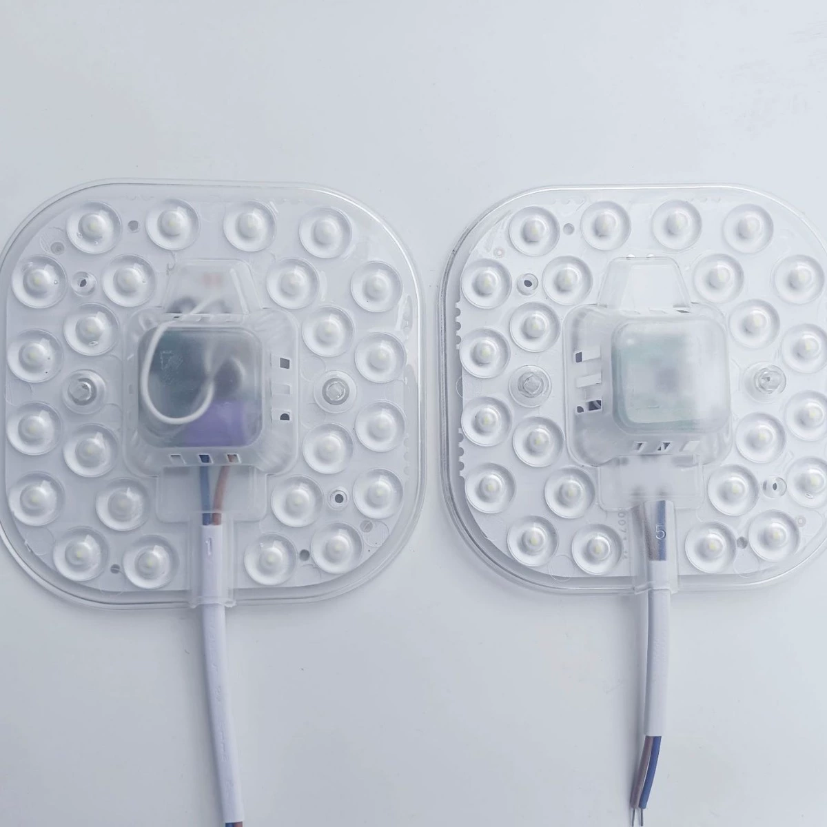 Luminaire plafonnier LED à induction avec musique légère, source lumineuse économe et changeable, capteur humain