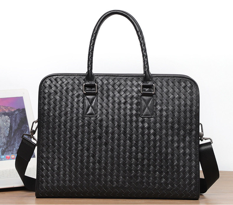 Túi xách nam da bò thật dệt tay cao cấp 40×13×29 cm, túi đeo vai công sở — Màu đen chi tiết 22
