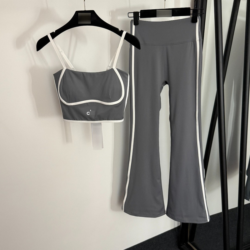 25 New Summer Yoga Sports Set with White Stripe Side Panels, Color-Blocked Tank Top + High-Waisted Stretchy Flared Pants 25 New Summer Yoga Sports Set with White Stripe Side Panels, Color-Blocked Tank Top + High-Waisted Stretchy Flared Pants