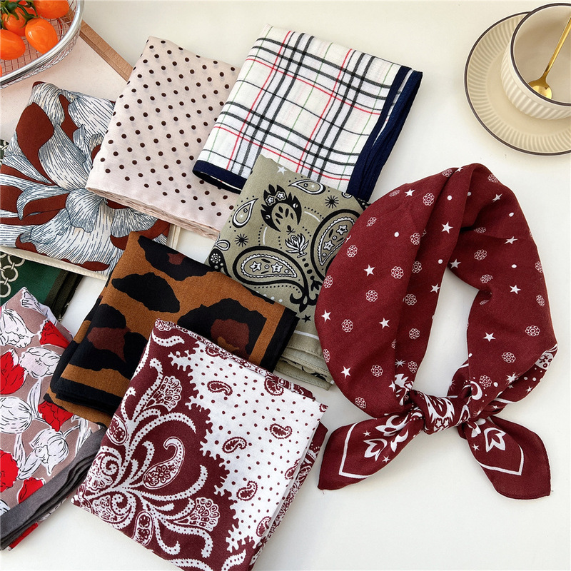 65 Cotton and Linen Small Square Scarf for Women, Korean Style Paisley Pattern, Fashionable and Elegant Professional Decorative Neck Scarf, Dual-Use Shawl for Spring and Autumn 65 Cotton and Linen Small Square Scarf for Women, Korean Style Paisley Pattern, Fashionable and Elegant Professional Decorative Neck Scarf, Dual-Use Shawl for Spring and Autumn