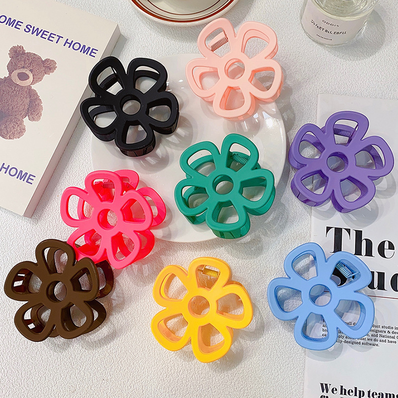 Korean version hollow large flower clip...